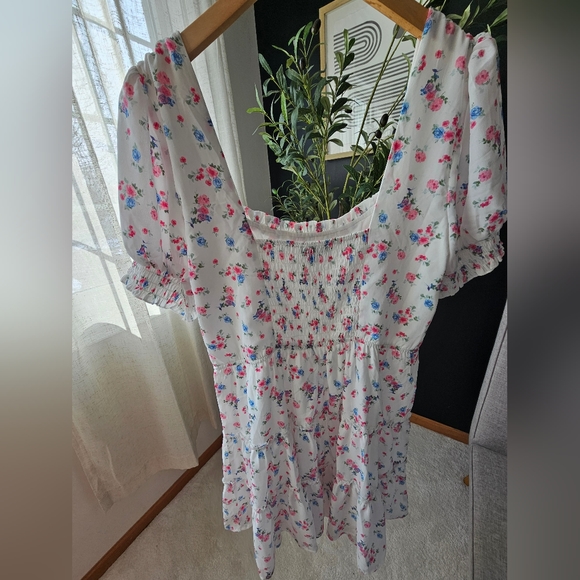 Trixxi floral dress - Picture 3 of 7